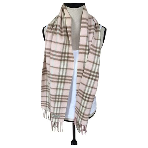 écharpe burberry rose|foulard Burberry femme.